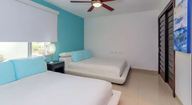 Семейный дом с 2 комнатами рядом с пляжем Mareazul 202S Oceanfront 2BR with Plunge Pool