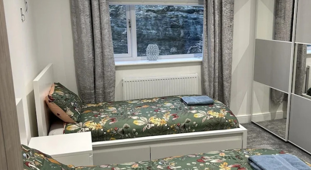 Impeccable 4-bed House in Trearddur Bay, Book Feriehus Trearddur Bay Anglesey