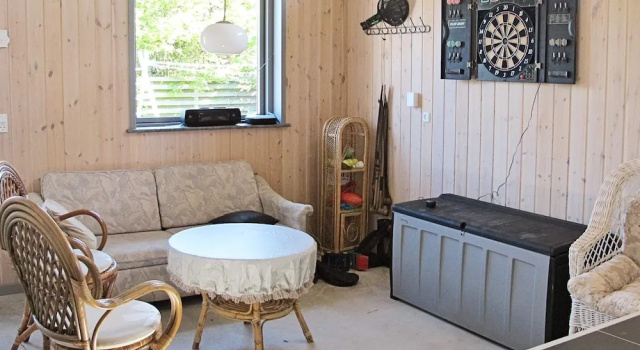 Spacious Holiday Home in Falster near Sea, Prenota Hotel Hotel 3 stelle a Falster, 3*
