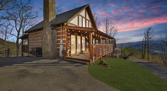 Somewhere In Time 2 Bedroom Cabin