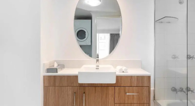 Апартаменты с балконом и с красивым видом из окна Mantra on Northbourne