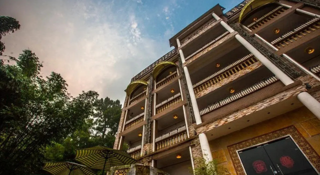 Yuanse Inn, Rezerwuj Hotel Hotele w Shaoguan z parkingiem, Parking