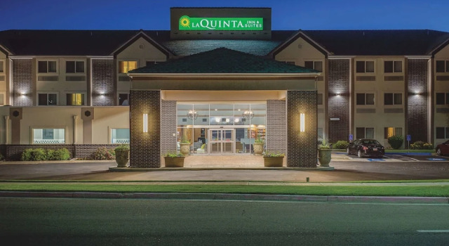 Crystal Inn Hotel & Suites - Logan