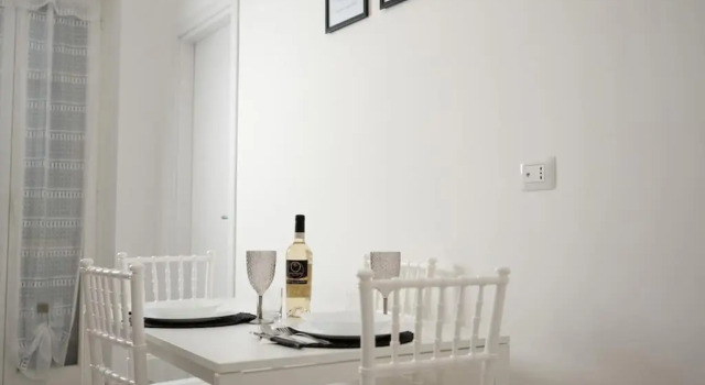 NewLife 8.15 Holiday Home Black