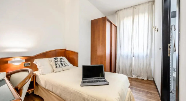 Standard Einzel Zimmer Hotel Daunia