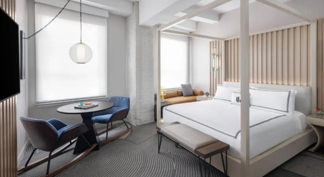 Двухместный номер Standard Glass Light Hotel & Gallery, Autograph Collection