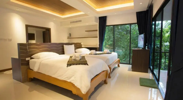 Бунгало с красивым видом из окна Rock and Tree House Resort