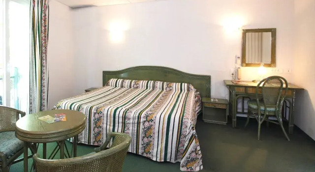 Hôtel Le Robinson, Забронировать Отель Бокер ViaRhona