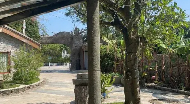Beihai Xiaoyao Courtyard Homestay (Guantouling Liuxia Village), Rezerwuj Hotel Beihai Guangxi