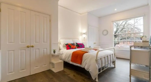 Host Stay All Saints Green Cottage