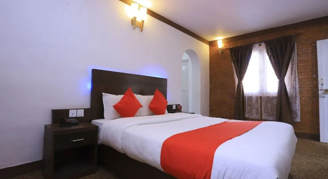 Oyo 591 Hotel Blue Moon, Забронировать Отель Отели Катманду 3 звезды, рядом с Garden of Dreams, 3*