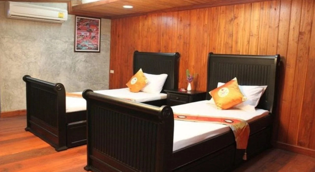 Ruenthai Bangkung, Rezervovat Hotel Hotely v Bang Phrom s parkováním, Parkování