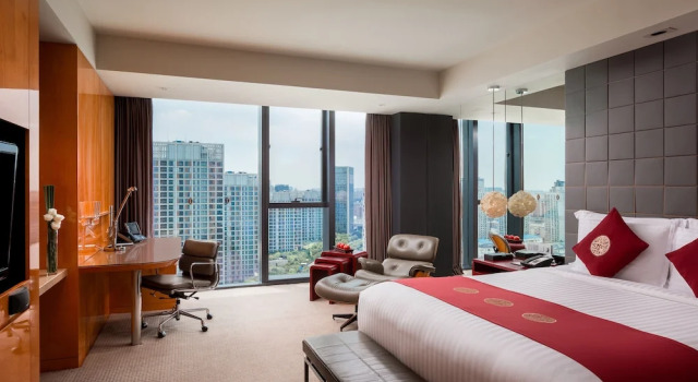 Двухместный номер Classic InterContinental Shanghai Expo by IHG