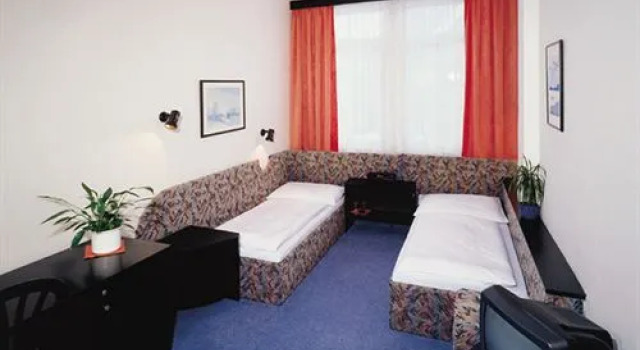 U Tri Lvu, Prenota Hotel České Budějovice Boemia meridionale
