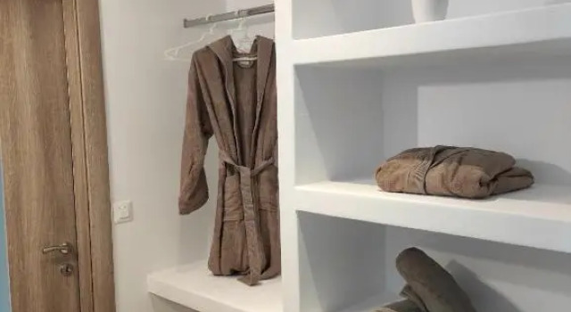Полулюкс Kedros Milos Suites