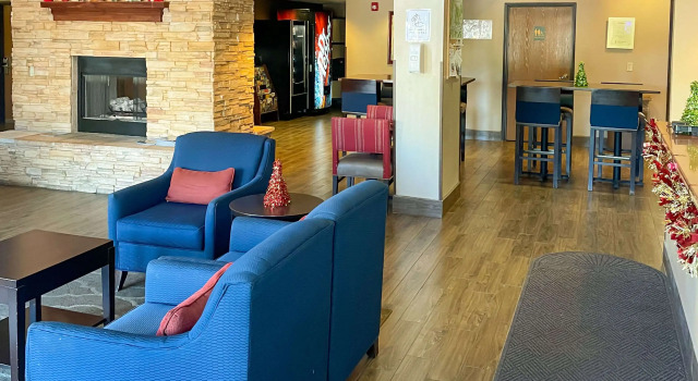 Comfort Inn & Suites Midtown, Забронировать Отель Руидозо Нью-Мексико