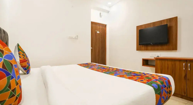 FabHotel Runway Inn, Забронировать Отель Отели штата Махараштры 3 звезды, 3*
