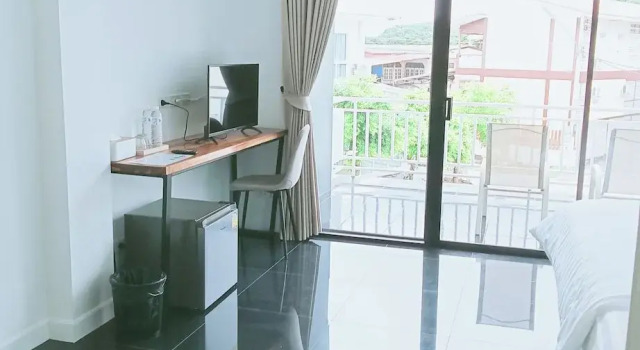 Студия Deluxe J-Boutique Hotel เจ-บูทีค โฮเทล