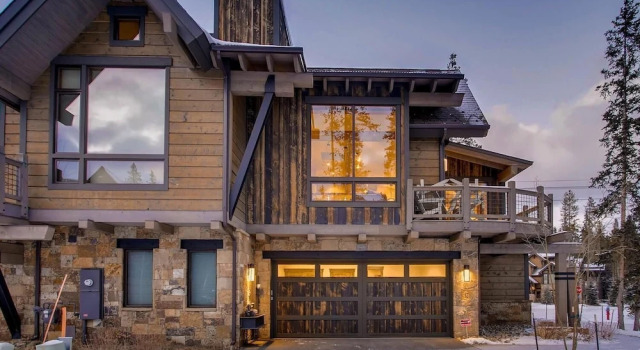 Echo Base at Shockhill Landing, Rezerwuj Dom wakacyjny Hotele w Vail Ski z parkingiem, Parking