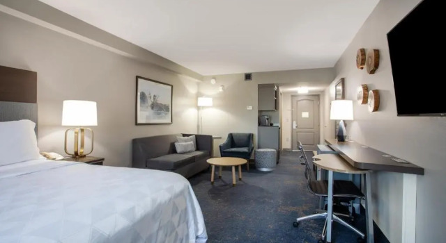Двухместный номер Executive Holiday Inn Valdosta Conference Center by IHG