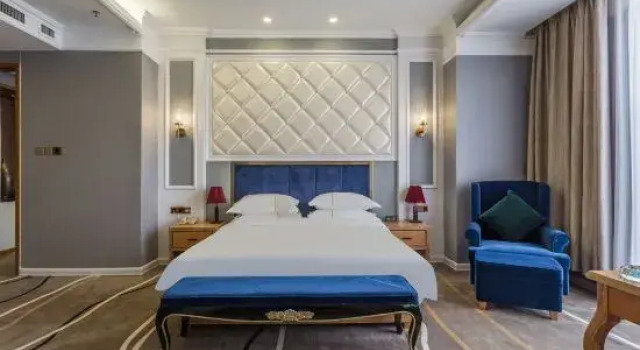 Люкс Deluxe Golden Bay Resort Urumqi
