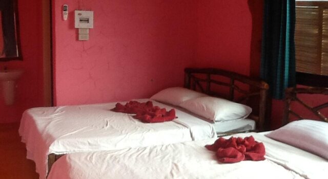 Ban Carstoon Resort, Boek Resort Ubolratana Thailand
