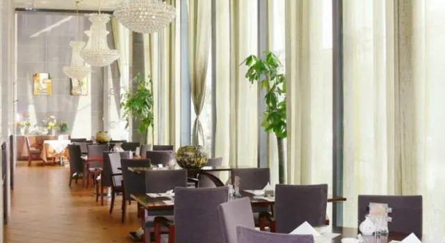 Люкс Sovereign Hotel
