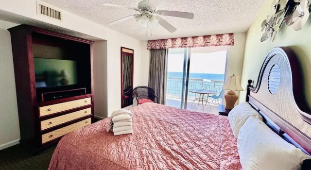 Crescent Shores N 1204 2 Bedroom Condo by RedAwning, North Myrtle Beach, Забронировать Отель Отели Южной Каролины с бассейном, Бассейн