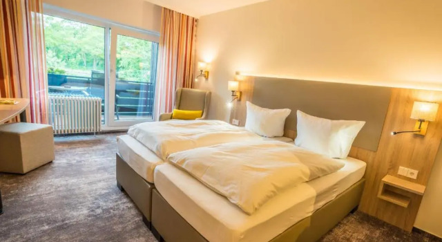 Номер Comfort с балконом Waldhotel Eisenberg