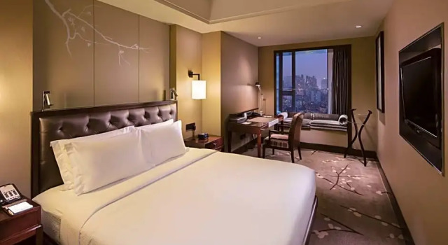 Полулюкс DoubleTree by Hilton Chongqing