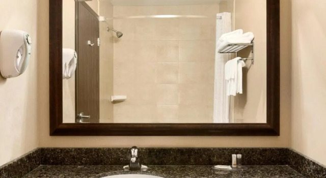 Номер Standard Days Inn by Wyndham Innisfail
