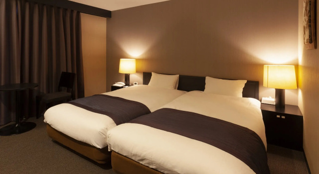 Hotel Binario Komatsu Centre, Buchen Sie Hotel Komatsu 