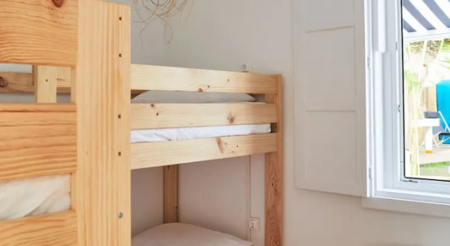 Кровать в общем номере рядом с пляжем Caión Surf House - Hostel
