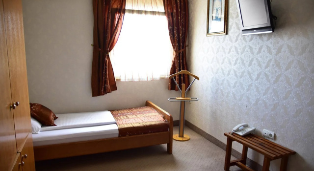 Hotel Lav
