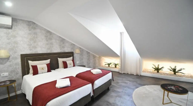 Номер Standard Famous Crows Lisbon Suites