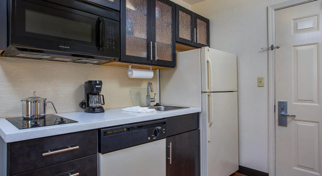 Люкс Candlewood Suites Louisville Airport by IHG