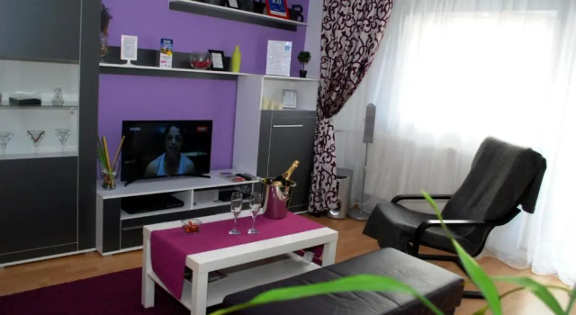 Апартаменты Luxury Sunny Old Town Apartments