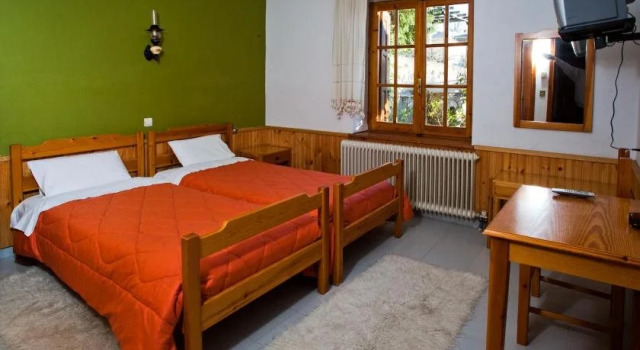 Erofili's Home, Book Hotel Volos 