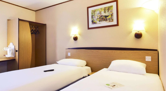 Трёхместный номер Standard Campanile Hotel - Basildon - East of London