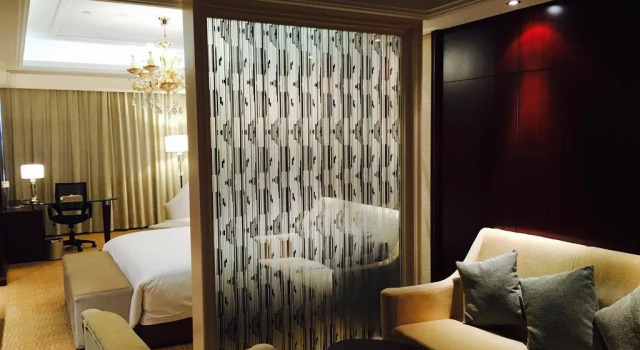 Oriental Xuanwu Hotel, Rezervasyon Otel Yancheng otoparklı oteller, Otopark
