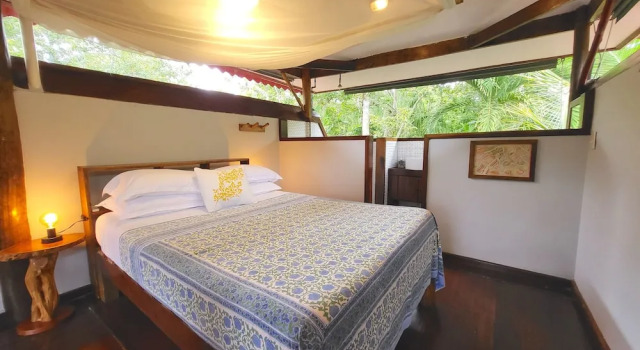 Casa Cayuco Eco-Adventure Lodge
