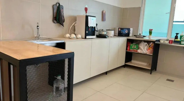 Коттедж STAY N REST 5 Room homestay HIJAYU SRI SENDAYAN