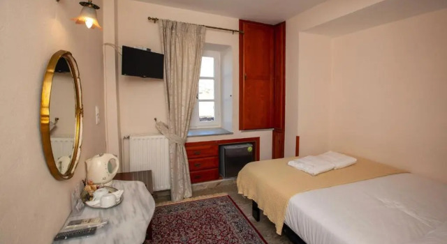 Одноместный номер Standard Byron Traditional Hotel