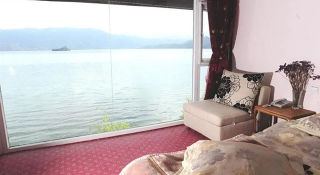 Lijiang Lugu Lake Nv'er Garden Hotel, Prenota Hotel Hotel a Lijiang con parcheggio, Parcheggio