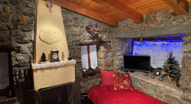 Agoriani Art Studio - Sweet little cottage, Reserva ahora Casa o chalet Cabañas en Fokida, Cabaña