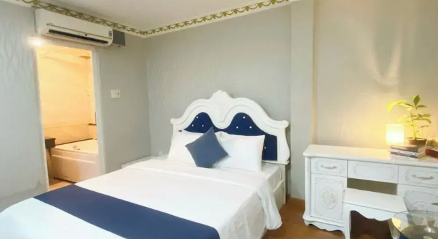 Номер Premier Crowne Meow Bui Vien Hotel 2
