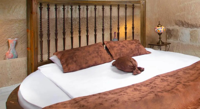 Полулюкс Romantic Cave Hotel