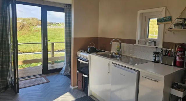 Oldshoremore Croft Cabins, Book Vacation Home Oldshore Highlands