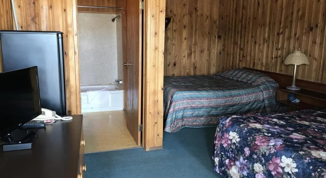 Glacier View Inn