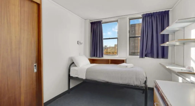 Номер Standard Canberra Accommodation Centre